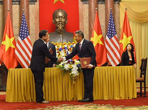 Vietnam Airlines ký mua động cơ máy bay trị giá 1,5 tỷ đô la Mỹ